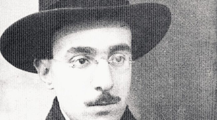 Olduğum şeyle olmadığım şey.. / Fernando Pessoa