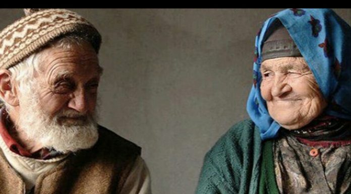 Kendini sevmek mi? Her şeyin üstünde görmek mi?