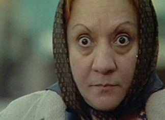 Minnak bir, kadın komedi oyuncuları kronolojisi..