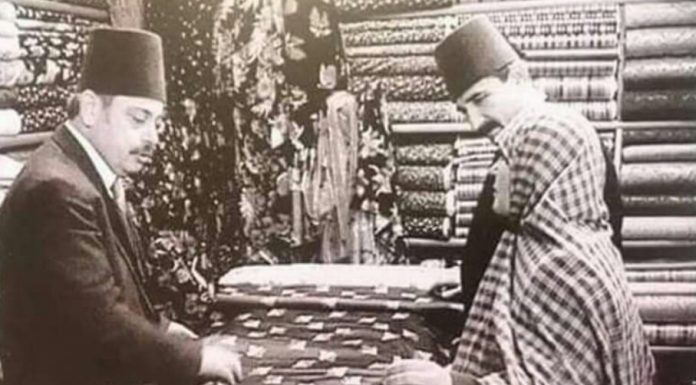 Eskiden her esnafın duvarında, illa bir karınca duası asılı olurdu..